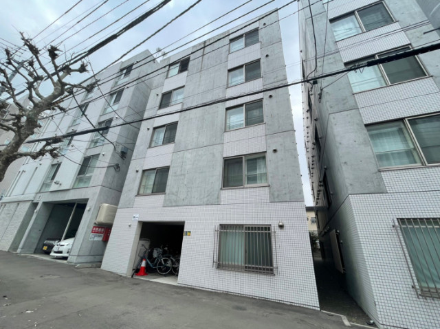 建物外観　札幌市中央区北五条西「ＲＡＧＵＳＡＮ５Ｗ１７Ａ」