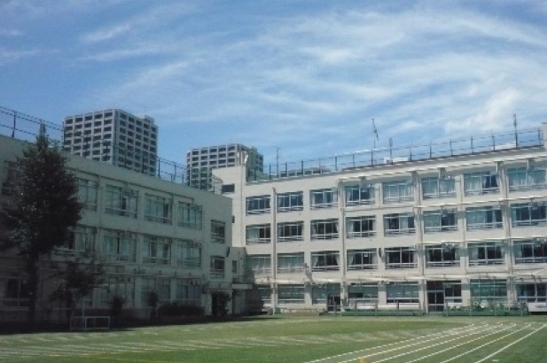 小学校　新宿区立戸山小学校（小学校）まで1035m