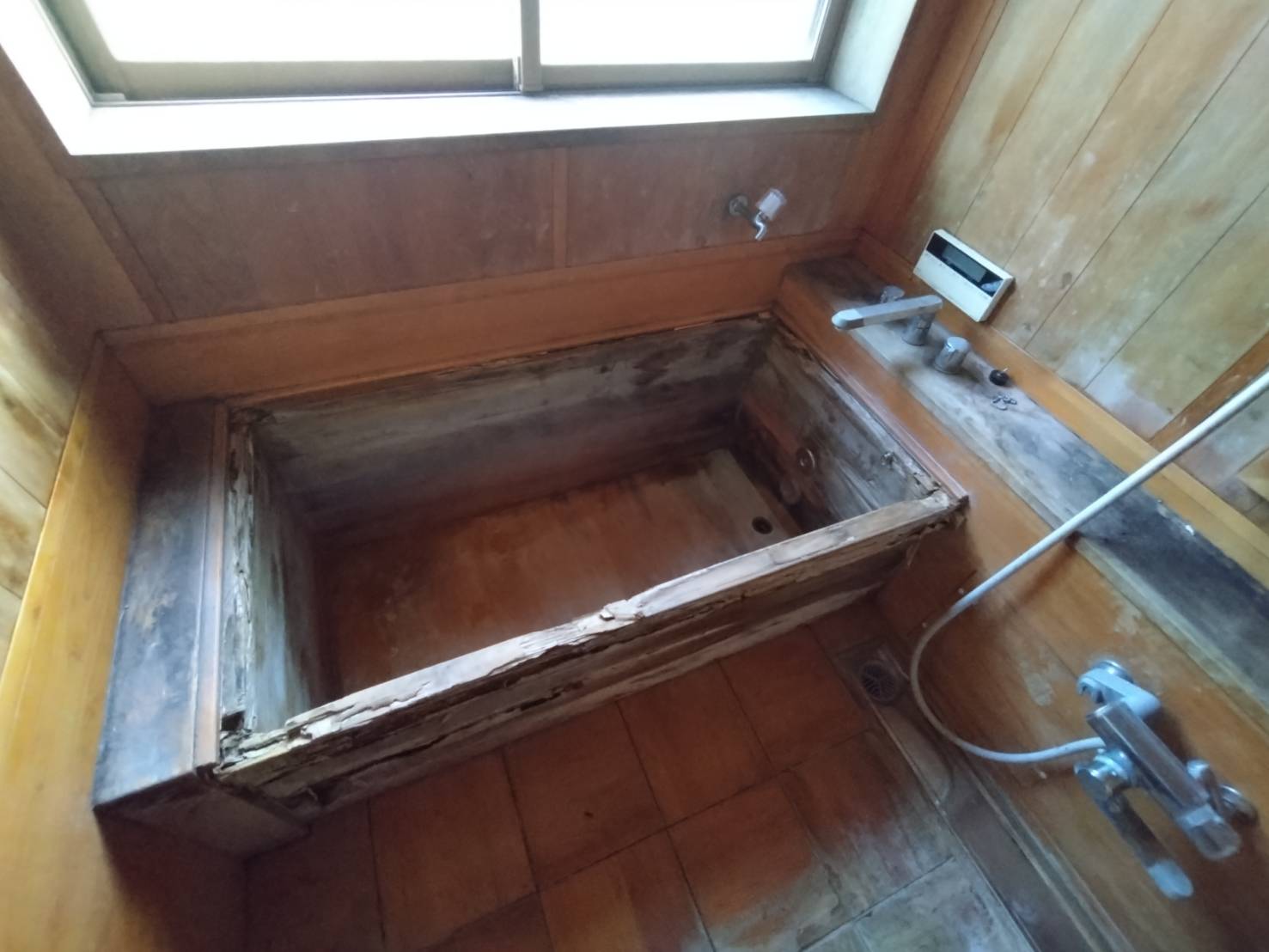 あま市金岩上屋敷貸家の風呂写真