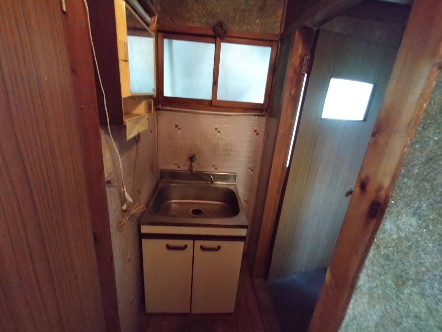 あま市金岩上屋敷貸家の内装写真