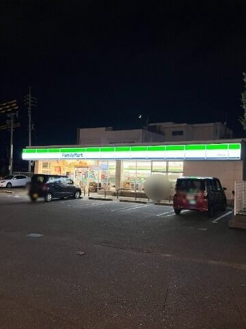 コンビニ　ファミリーマート橋本駅前店（コンビニ）まで367m