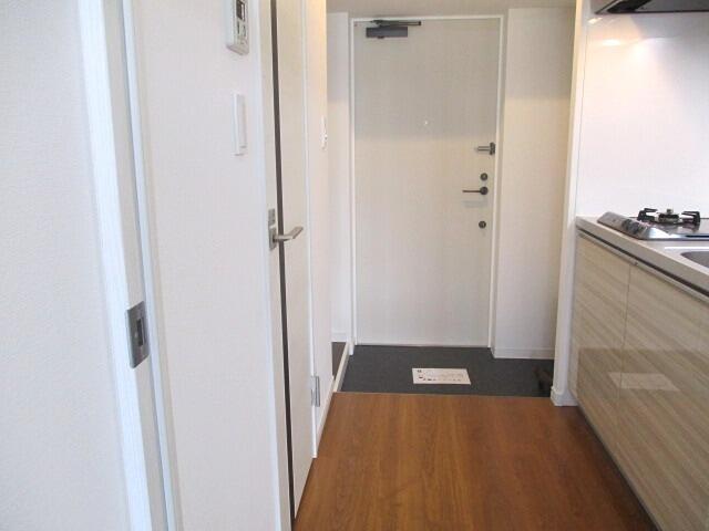 玄関　別部屋同間取