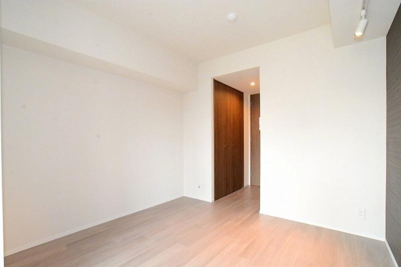 その他　落ち着いて過ごせるお部屋なので、寝室にいかがでしょうか