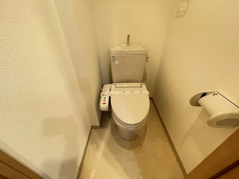 エステムコート新神戸エリタージュのトイレ写真