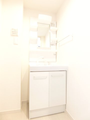 洗面設備　忙しい朝には欠かせない洗面所です