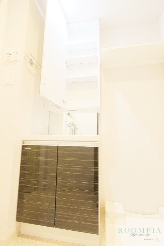 洗面設備　※写真は別部屋・同タイプです