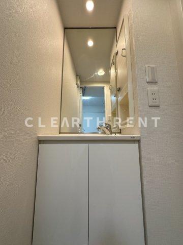 洗面設備　慌ただしい朝も快適に過ごせる独立洗面台