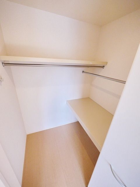 その他設備　★広めの収納です★