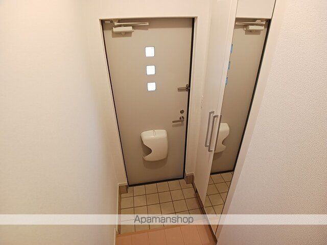 ＪＲ関西本線 郡山駅 徒歩23分 3階建 築14年の玄関写真