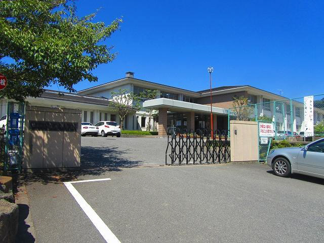 中学校　桜井中学校（中学校）まで3219m