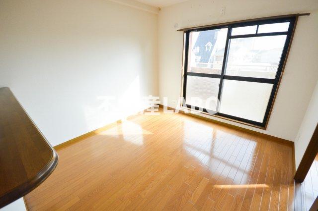 居室・リビング　★別タイプのお部屋の写真です★