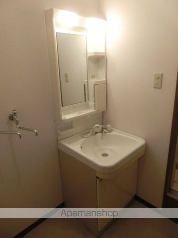フリューゲル石山の内装写真