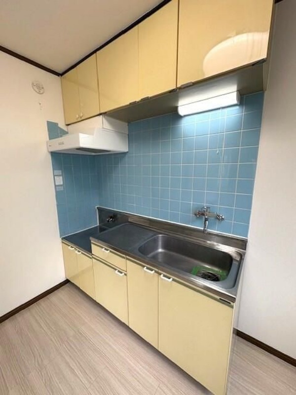 ＪＲ常磐線 南柏駅 徒歩15分 2階建 築37年のキッチン写真