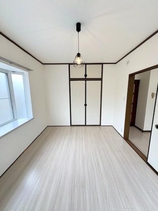 ＪＲ常磐線 南柏駅 徒歩15分 2階建 築37年の内装写真