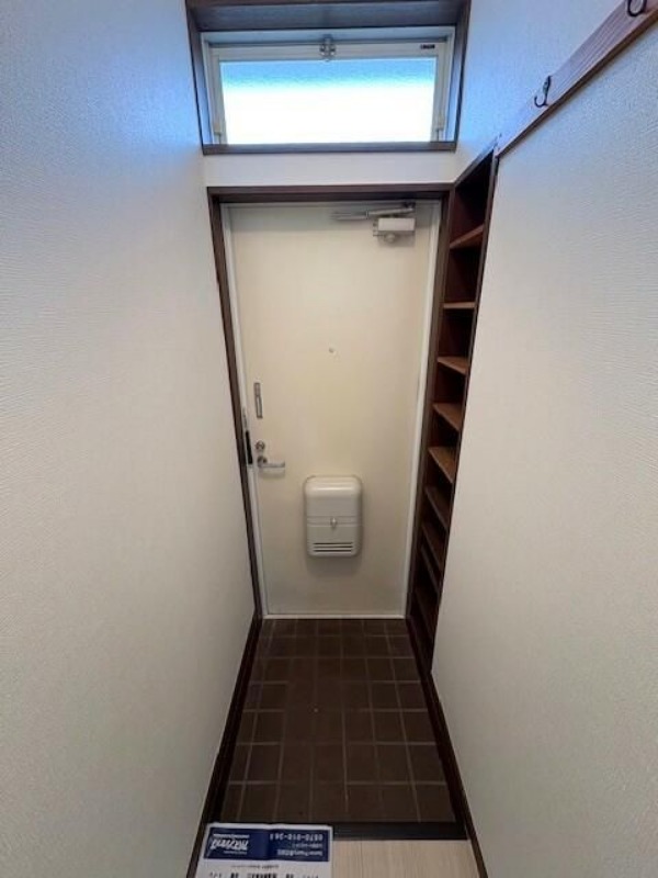 ＪＲ常磐線 南柏駅 徒歩15分 2階建 築37年の玄関写真