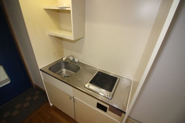 キッチン　【キッチン】同タイプ・別部屋写真です
