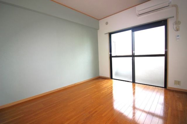 その他部屋・スペース　【その他内観】同タイプ・別部屋写真です