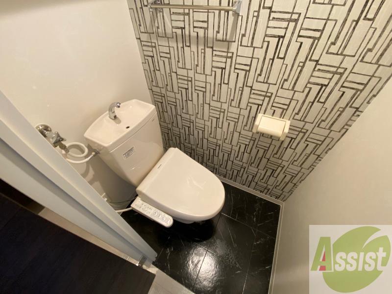 トイレ　トイレです。ウォシュレット付を探している方、おすすめです。