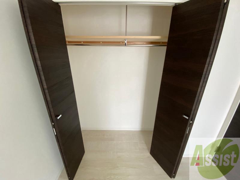 収納　寝室の収納です。部屋がすっきり片付きます。
