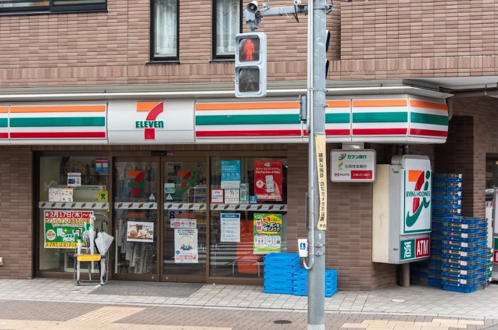 コンビニ　セブンイレブン世田谷太子堂2丁目店（コンビニ）まで272m