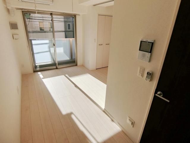 居室・リビング　☆綺麗なフローリングンのお部屋☆