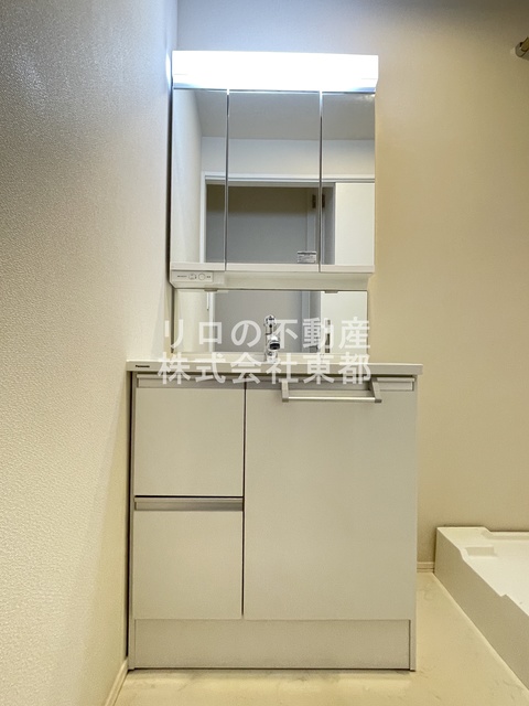 洗面設備　嬉しい洗面台は独立タイプ！