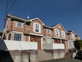 大牟田市白金町のアパートの建物外観