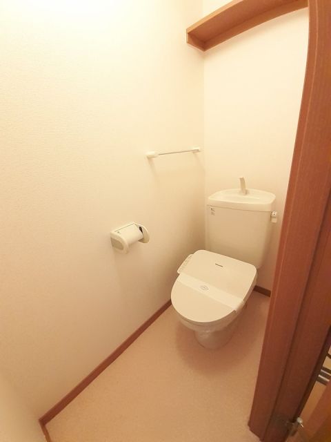 【高松市下田井町のアパートのトイレ】