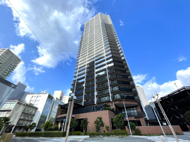 アーバンライフ神戸三宮ザ・タワーの建物外観