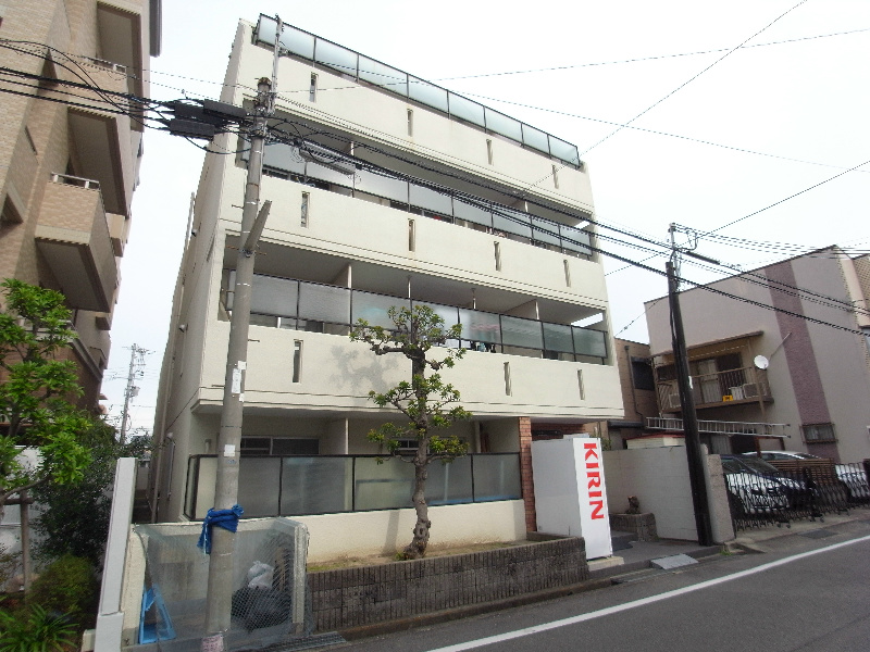 西宮市中島町のマンションの建物外観