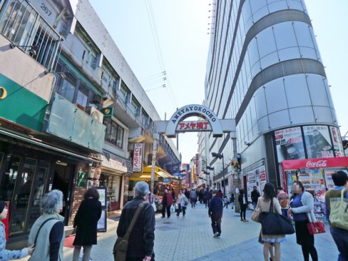 【台東区東上野のマンションのショッピングセンター】