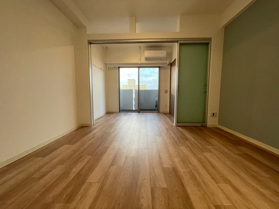 居室・リビング　※別部屋の写真です