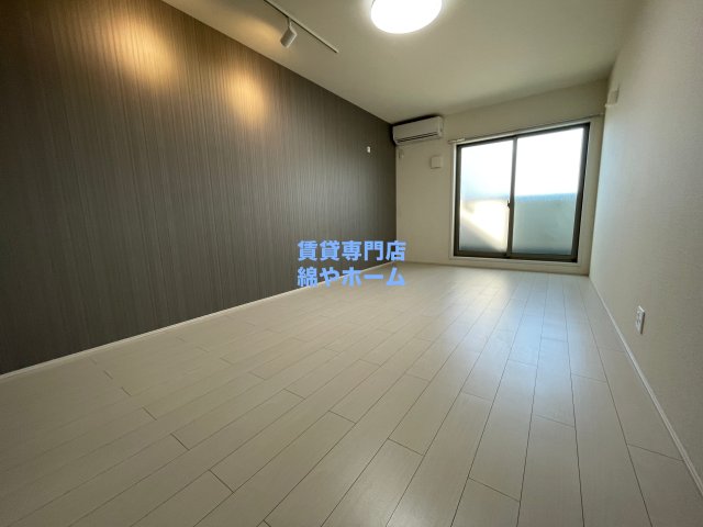 居室・リビング　ゆったり過ごせる居間です