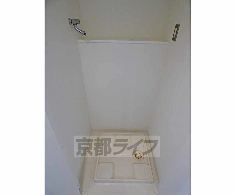 その他設備　室内洗濯機置きです。