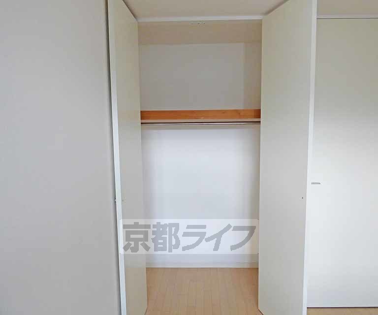 収納　広々とした収納です。