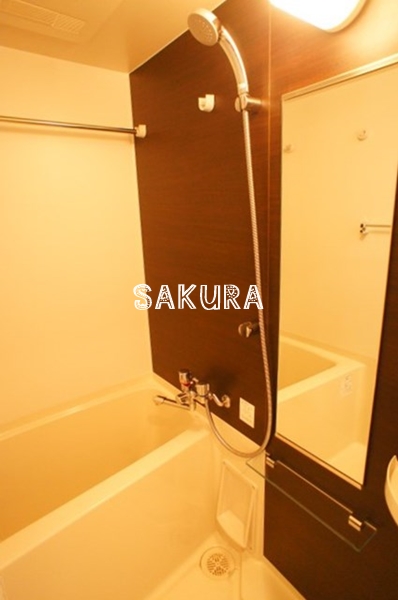 バス・シャワールーム　清潔感のある快適バスルーム♪