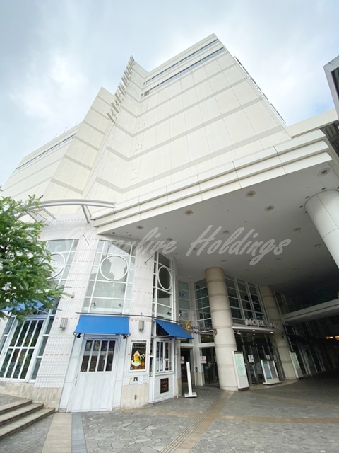 ショッピングセンター　横須賀モアーズシティ（ショッピングセンター）まで649m