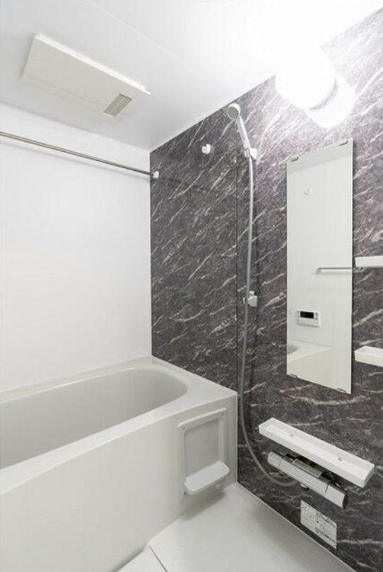 バス・シャワールーム　バス