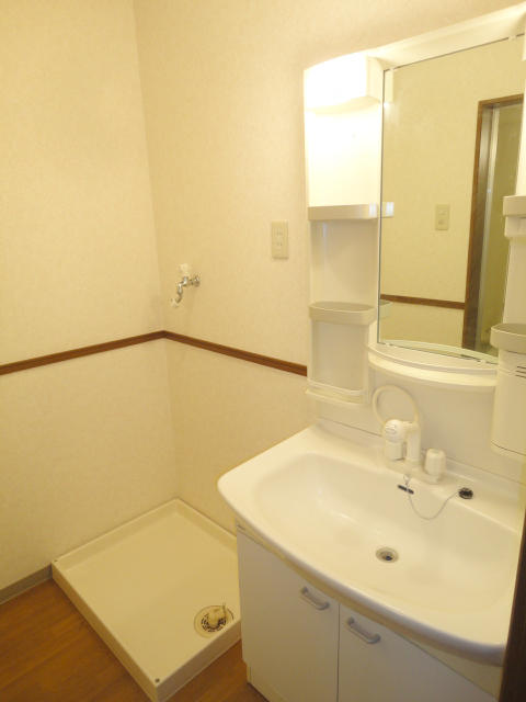 洗面設備　忙しい朝には欠かせない洗面所です