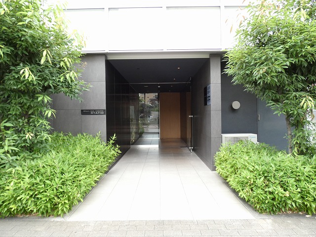 エントランス　エントランス