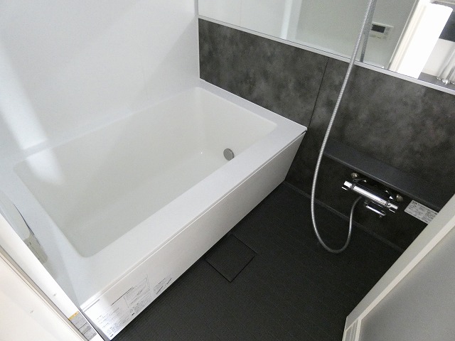 バス・シャワールーム　バス※別部屋参考写真