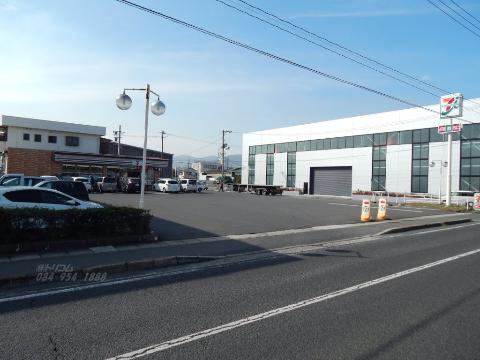 その他　セブンイレブン福山手城店（その他）まで562m