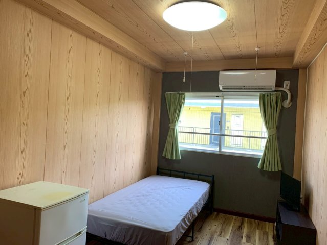 その他部屋・スペース　ベッド・テレビ台・テレビ・冷蔵庫設置済