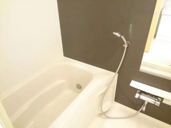 バス・シャワールーム　追い焚きバス！