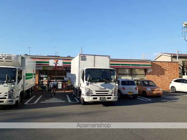 コンビニ　セブンイレブン（コンビニ）まで423m
