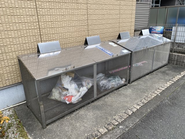 その他　ゴミ捨て場（その他）まで30m