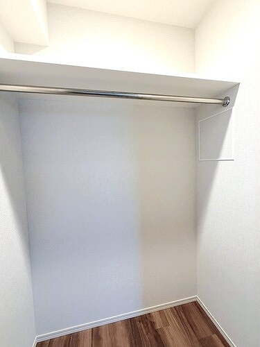 収納　ウォークインクロゼット(洋室約6.0畳)