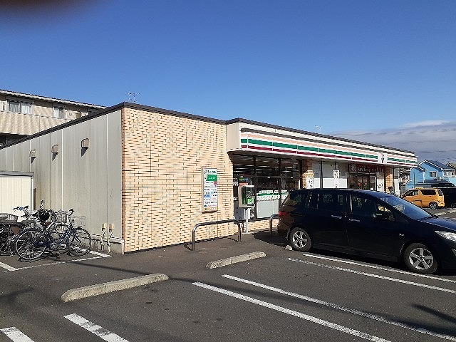 コンビニ　セブン-イレブン 狭山富士見東（コンビニ）まで550m