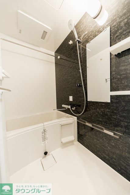 バス・シャワールーム　※写真は同タイプ住戸です。