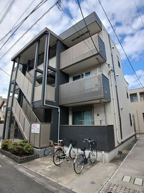 建物外観　お電話でお問い合わせを頂くとスムーズです♪